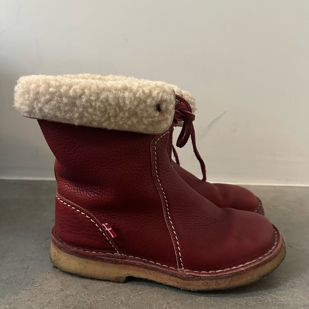 Duck Feet ÅRHUS Red Leather Fur Lined Women's Boots - Picture 4 of 6